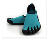 five toed water shoes